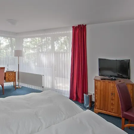 Hotel Auf Der Rotsch 3*